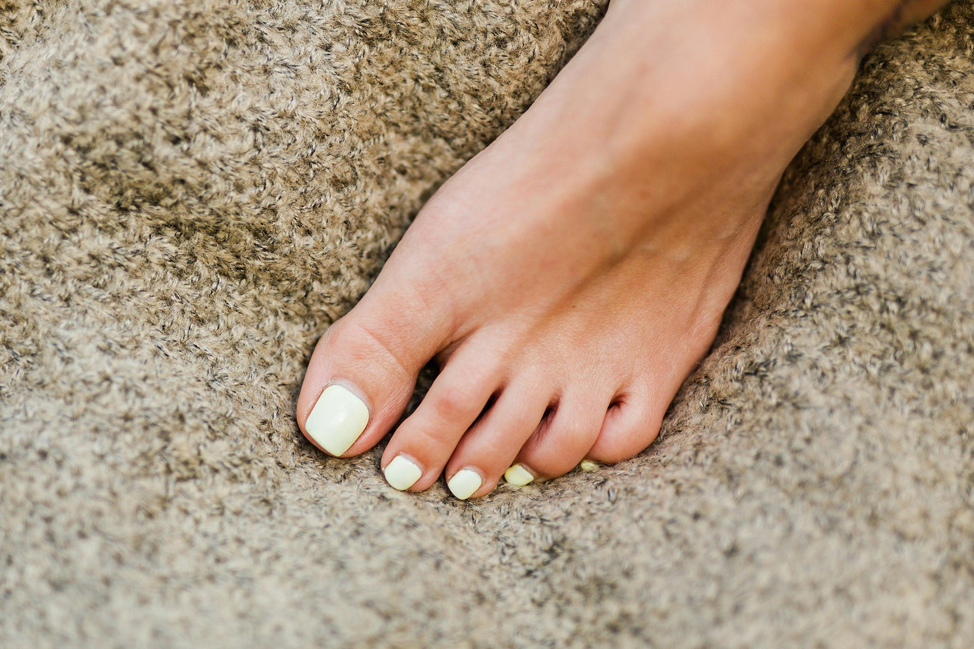 HYPONYCHIUM? How to protect your nail’s natural barrier